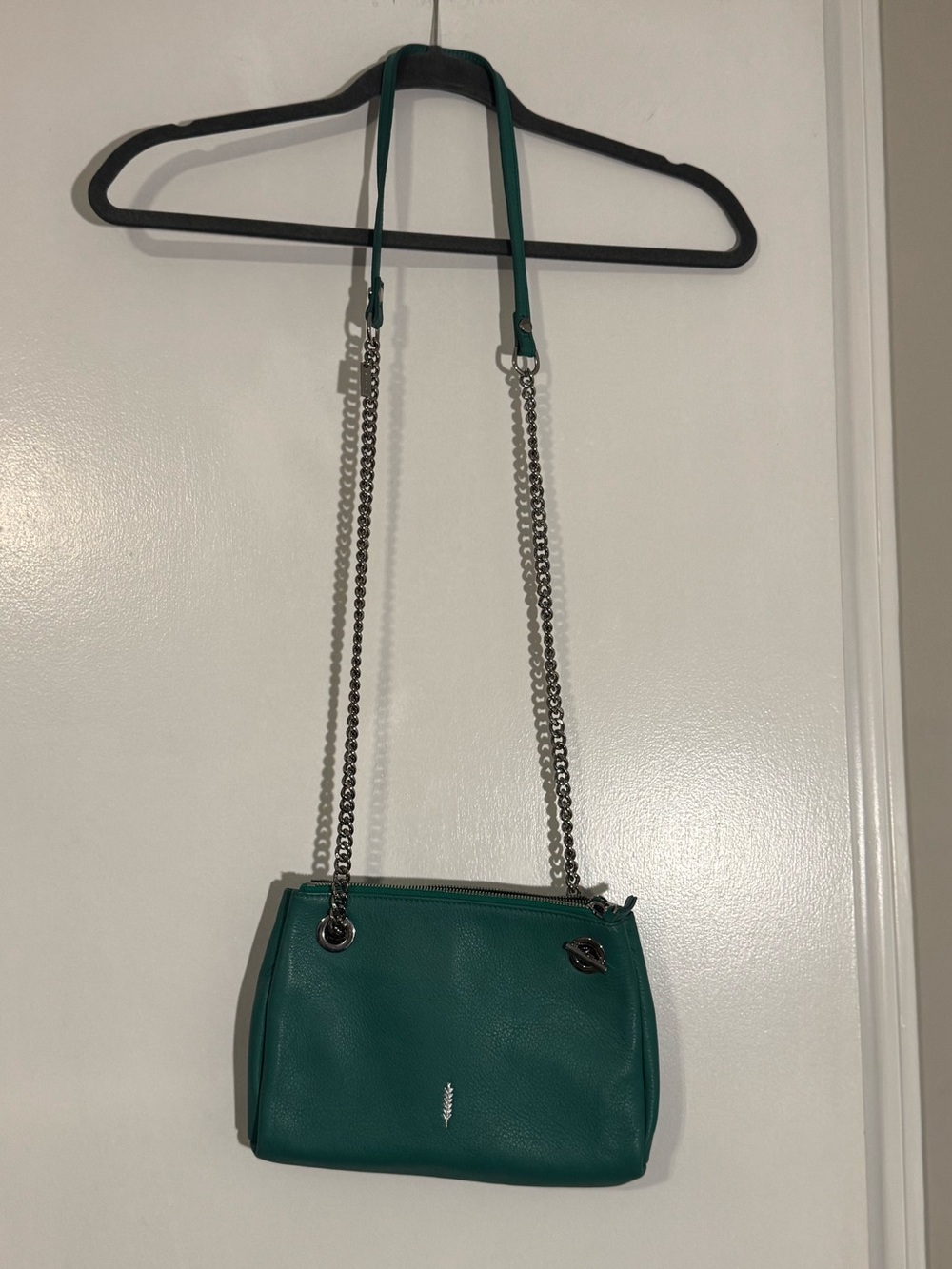Anthology Thacker New York Teal Women's Chain Strap Shoulder Bag crossbody